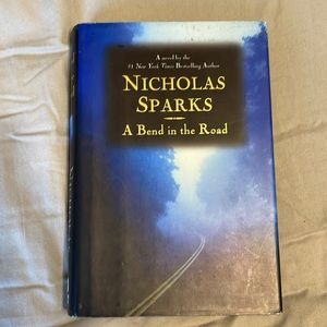 Nicholas sparks a bend in the road book